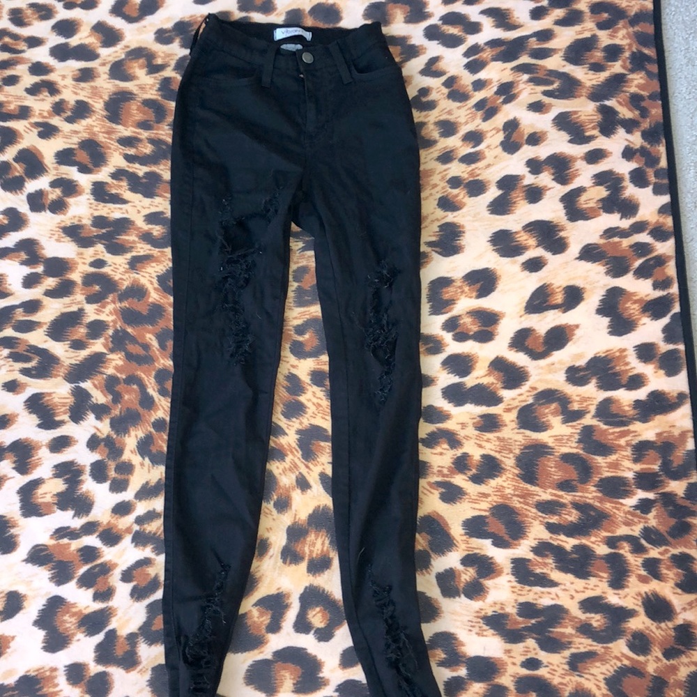 black skinny ripped jeans